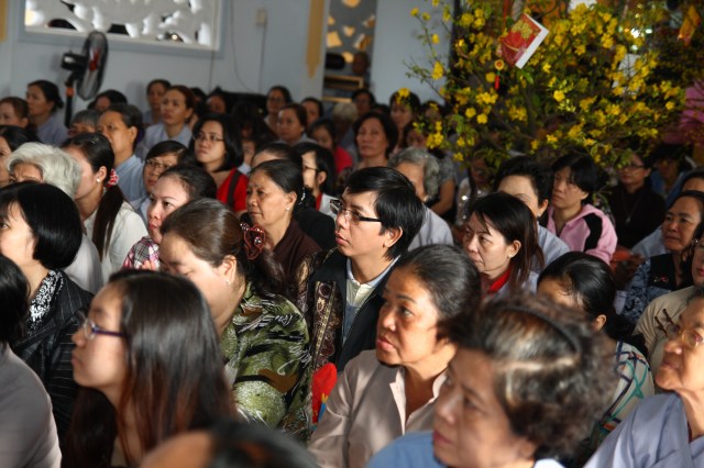 Chùm ảnh: Chùa Giác Ngộ tổ chức hành hương 10 chùa đầu xuân Quý Tỵ