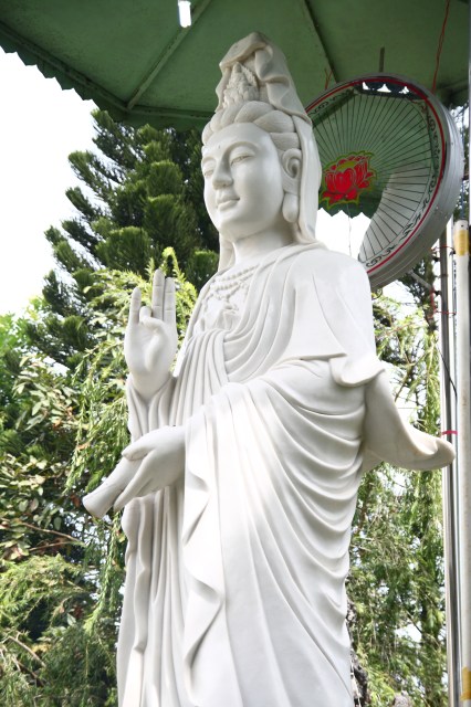 Chùm ảnh: Chùa Giác Ngộ tổ chức hành hương 10 chùa đầu xuân Quý Tỵ