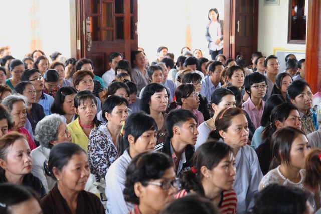 Chùm ảnh: Chùa Giác Ngộ tổ chức hành hương 10 chùa đầu xuân Quý Tỵ