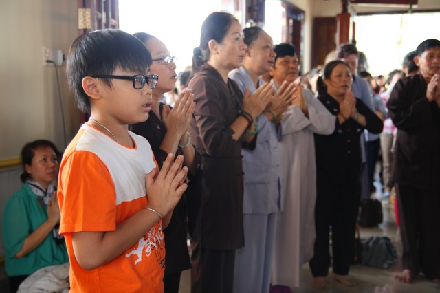 Chùm ảnh: Chùa Giác Ngộ tổ chức hành hương 10 chùa đầu xuân Quý Tỵ