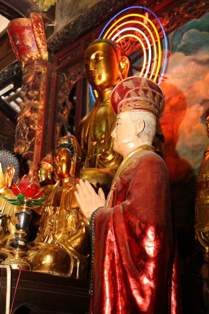 Chùm ảnh: Chùa Giác Ngộ tổ chức hành hương 10 chùa đầu xuân Quý Tỵ