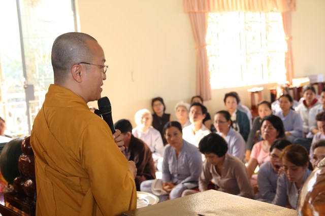 Chùm ảnh: Chùa Giác Ngộ tổ chức hành hương 10 chùa đầu xuân Quý Tỵ
