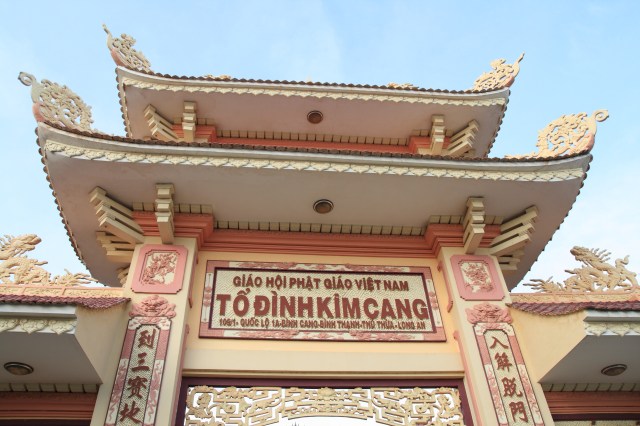 Chùm ảnh: Chùa Giác Ngộ tổ chức hành hương 10 chùa đầu xuân Quý Tỵ