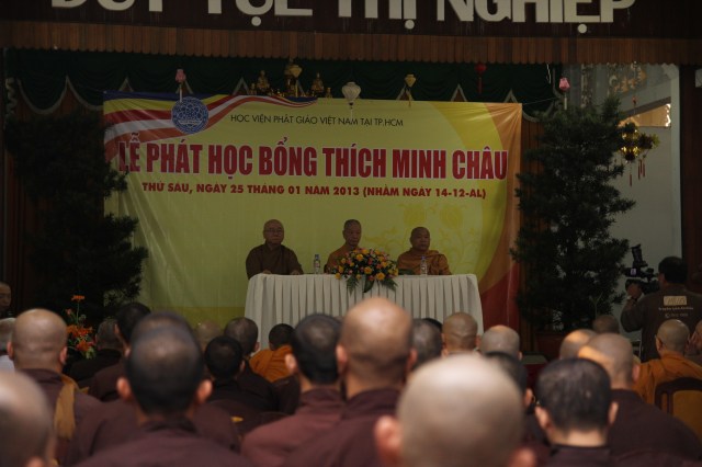 Học viện PGVN tại TP. HCM trao học bổng Thích Minh Châu