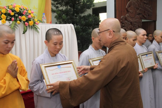 Học viện PGVN tại TP. HCM trao học bổng Thích Minh Châu