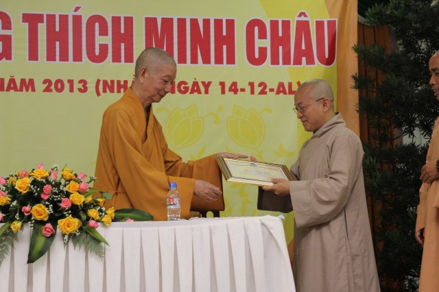 Học viện PGVN tại TP. HCM trao học bổng Thích Minh Châu