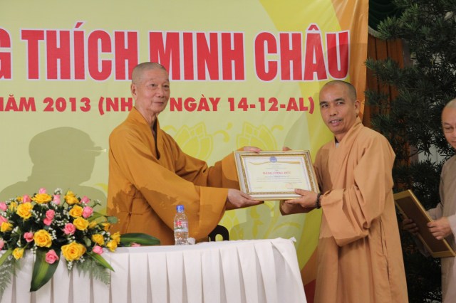 Học viện PGVN tại TP. HCM trao học bổng Thích Minh Châu