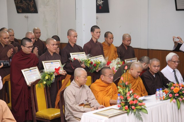 Học viện PGVN tại TP. HCM trao học bổng Thích Minh Châu