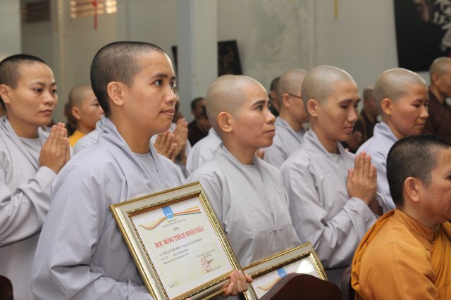 Học viện PGVN tại TP. HCM trao học bổng Thích Minh Châu