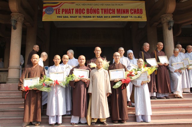Học viện PGVN tại TP. HCM trao học bổng Thích Minh Châu