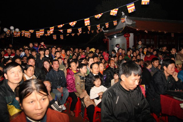 Hà Tĩnh: Ca nhạc mừng lễ khánh thành chùa Tượng Sơn