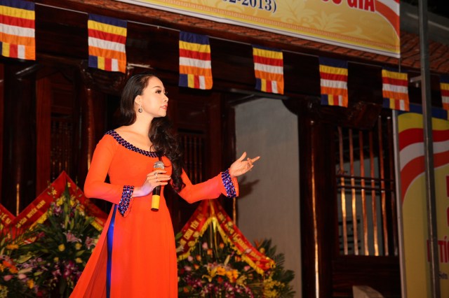 Hà Tĩnh: Ca nhạc mừng lễ khánh thành chùa Tượng Sơn