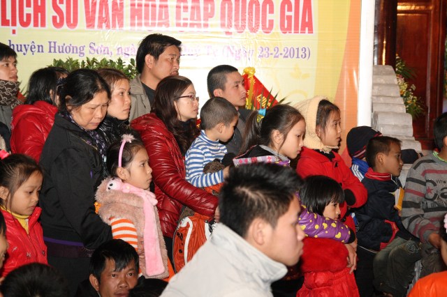Hà Tĩnh: Ca nhạc mừng lễ khánh thành chùa Tượng Sơn