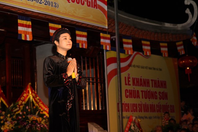 Hà Tĩnh: Ca nhạc mừng lễ khánh thành chùa Tượng Sơn