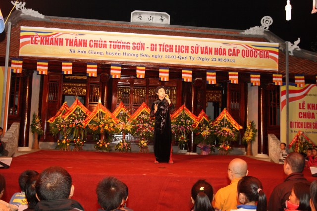 Hà Tĩnh: Ca nhạc mừng lễ khánh thành chùa Tượng Sơn