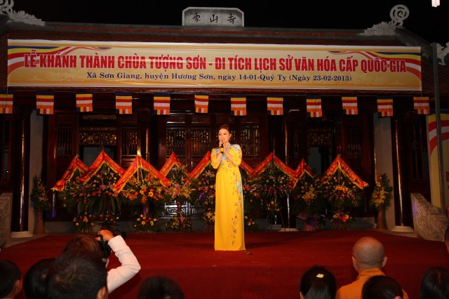 Hà Tĩnh: Ca nhạc mừng lễ khánh thành chùa Tượng Sơn