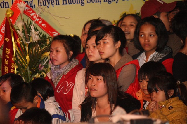 Hà Tĩnh: Ca nhạc mừng lễ khánh thành chùa Tượng Sơn
