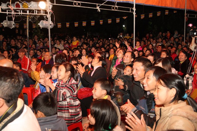 Hà Tĩnh: Ca nhạc mừng lễ khánh thành chùa Tượng Sơn