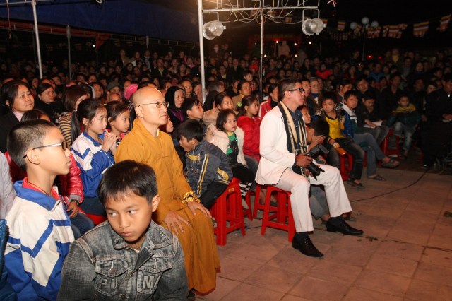 Hà Tĩnh: Ca nhạc mừng lễ khánh thành chùa Tượng Sơn