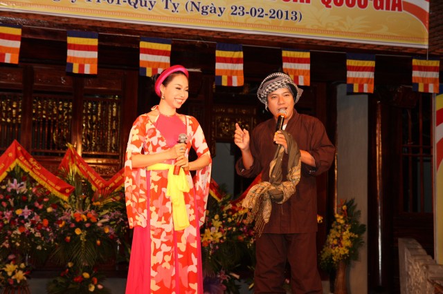 Hà Tĩnh: Ca nhạc mừng lễ khánh thành chùa Tượng Sơn