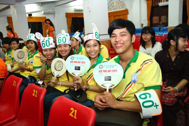 TP.HCM: Hàng ngàn người cùng tham dự chương trình “Giờ trái đất”