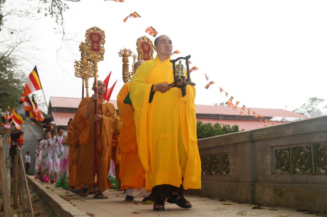 Hà Tĩnh: TT. Thích Nhật Từ chính thức nhận quyết định bổ nhiệm trụ trì chùa Tượng Sơn
