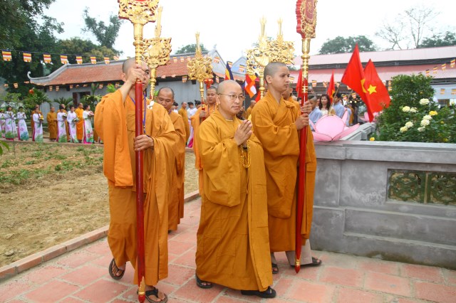 Hà Tĩnh: TT. Thích Nhật Từ chính thức nhận quyết định bổ nhiệm trụ trì chùa Tượng Sơn