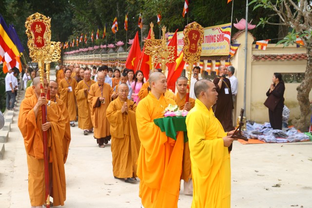 Hà Tĩnh: TT. Thích Nhật Từ chính thức nhận quyết định bổ nhiệm trụ trì chùa Tượng Sơn