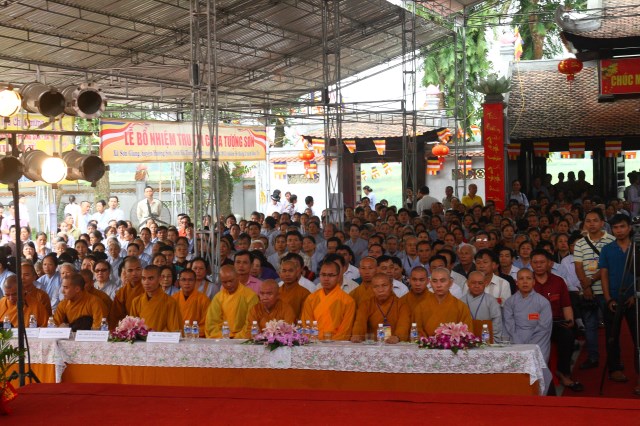 Hà Tĩnh: TT. Thích Nhật Từ chính thức nhận quyết định bổ nhiệm trụ trì chùa Tượng Sơn