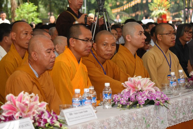 Hà Tĩnh: TT. Thích Nhật Từ chính thức nhận quyết định bổ nhiệm trụ trì chùa Tượng Sơn