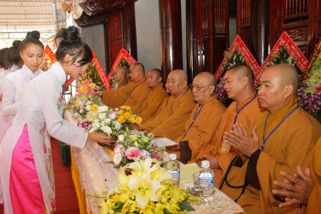 Hà Tĩnh: TT. Thích Nhật Từ chính thức nhận quyết định bổ nhiệm trụ trì chùa Tượng Sơn