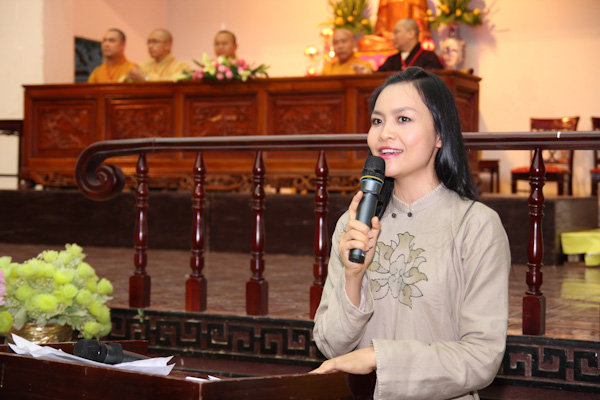 TP.HCM: Hàng ngàn người cùng tham dự chương trình “Giờ trái đất”