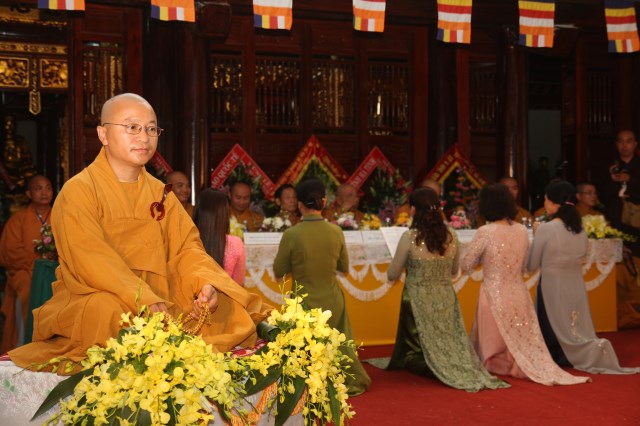 Hà Tĩnh: TT. Thích Nhật Từ chính thức nhận quyết định bổ nhiệm trụ trì chùa Tượng Sơn