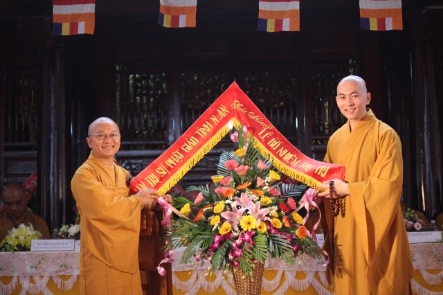 Hà Tĩnh: TT. Thích Nhật Từ chính thức nhận quyết định bổ nhiệm trụ trì chùa Tượng Sơn