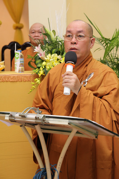TP.HCM: Phật giáo Q. Tân Bình tổng kết Phật sự &amp; trao giáo chỉ tấn phong