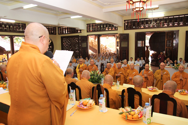 TP.HCM: Phật giáo Q. Tân Bình tổng kết Phật sự &amp; trao giáo chỉ tấn phong
