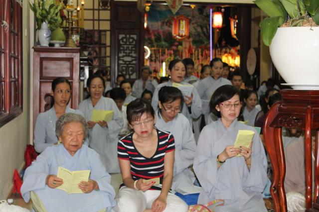 TP. HCM: “Lễ Tắm Phật” tại chùa Long Vĩnh