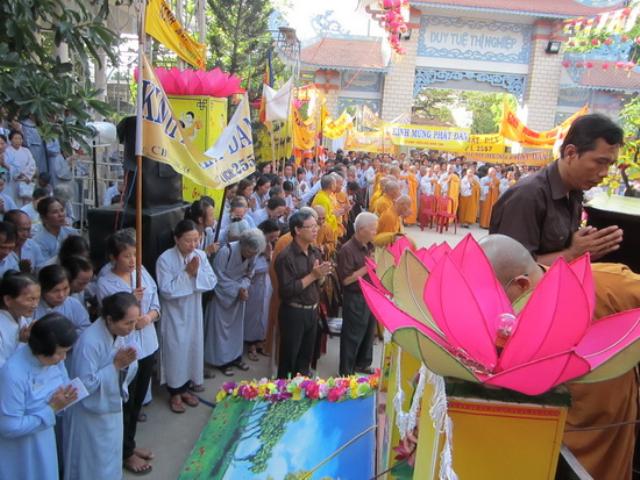 Đại lễ Phật đản PL.2557 tại thị xã Ninh Hòa