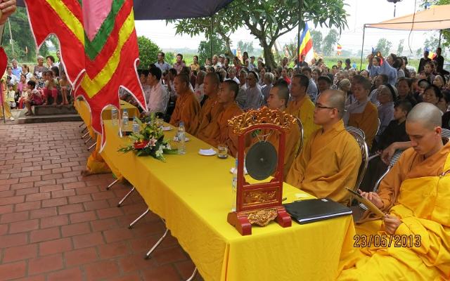 Hà Nôi-Lễ Phật đản chùa Báo Ân