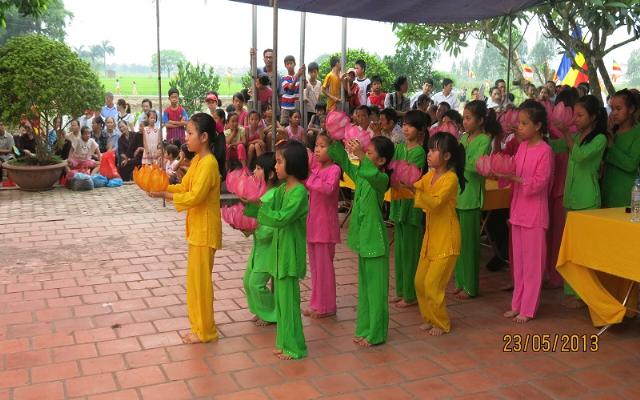 Hà Nôi-Lễ Phật đản chùa Báo Ân