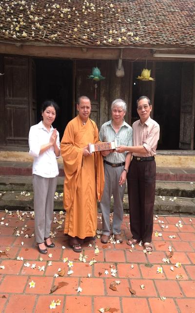 Hà Nôi-Lễ Phật đản chùa Báo Ân