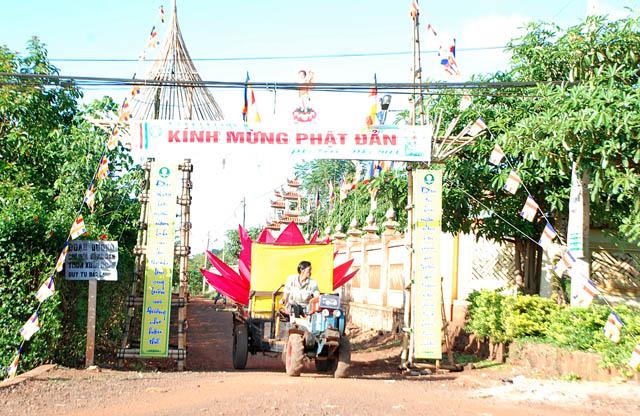 Công tác chuẩn bị lễ Phật Đản tại huyện krongnang