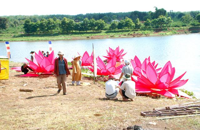 Công tác chuẩn bị lễ Phật Đản tại huyện krongnang