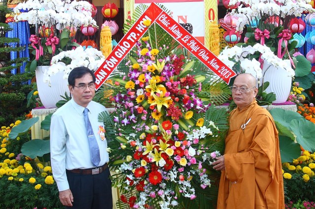 TP.HCM: Thiêng liêng đại lễ Phật đản tại chùa Phổ Quang