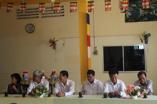 Đồng Tháp: Chư Tôn Đức Ban Trị Sự GHPGVN Tỉnh Đồng Tháp và Ban Ngành Chính Quyền Tham Quan Lễ Đài Chính Tổ Chức Đại Lễ Phật Đản