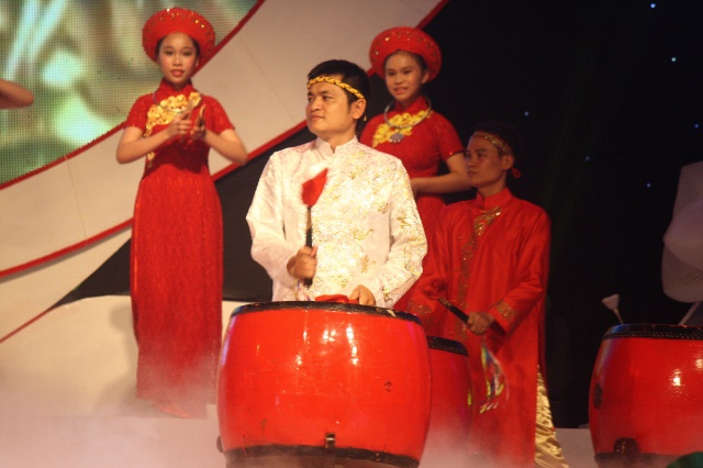 TP.HCM: Hoành tráng chương trình văn nghệ “Trái tim bất diệt”