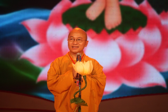 TP.HCM: Hoành tráng chương trình văn nghệ “Trái tim bất diệt”