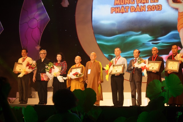 TP.HCM: Hoành tráng chương trình văn nghệ “Trái tim bất diệt”