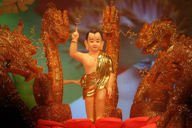 TP.HCM: Hoành tráng chương trình văn nghệ “Trái tim bất diệt”