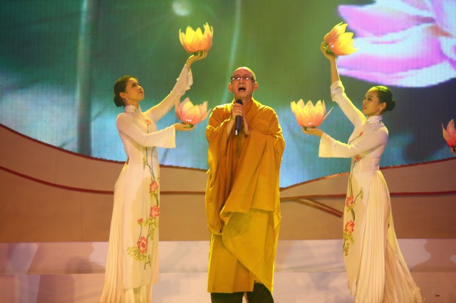 TP.HCM: Hoành tráng chương trình văn nghệ “Trái tim bất diệt”